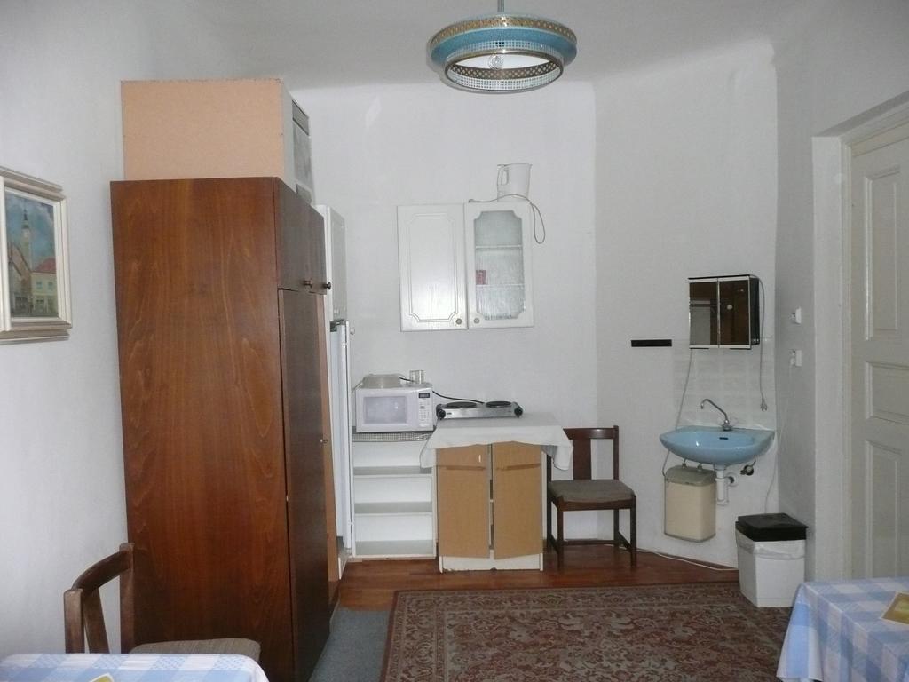 Apartment Trojska Prague Chambre photo